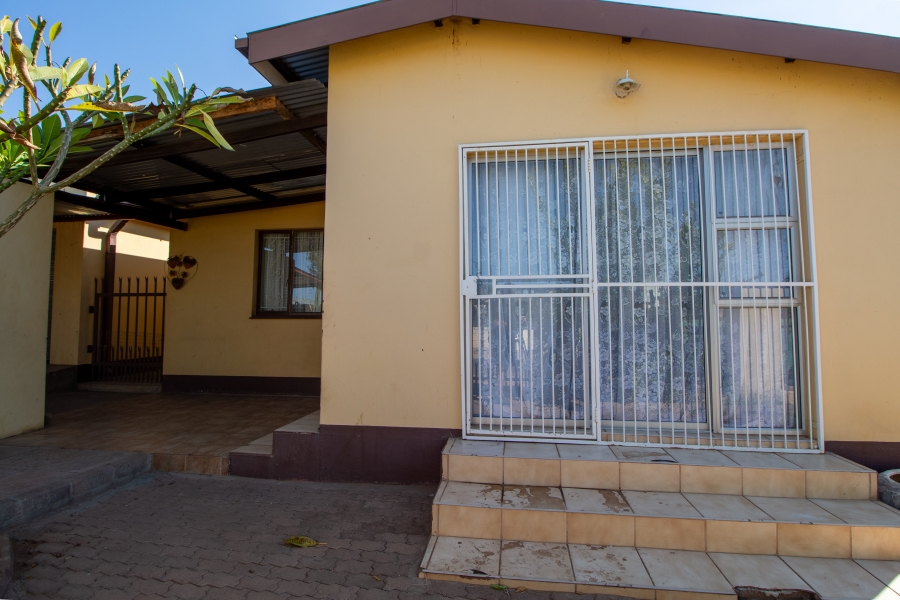 3 Bedroom Property for Sale in Bellvue Northern Cape